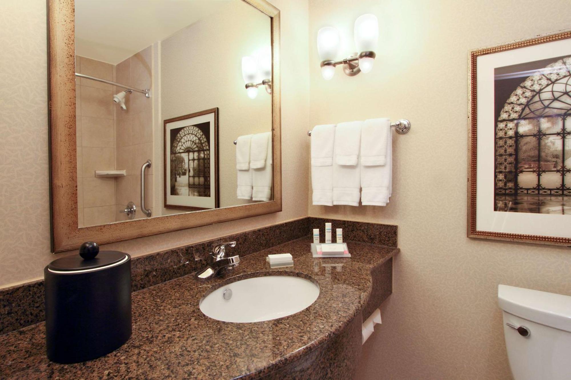 Hilton Garden Inn Бомонт Екстер'єр фото